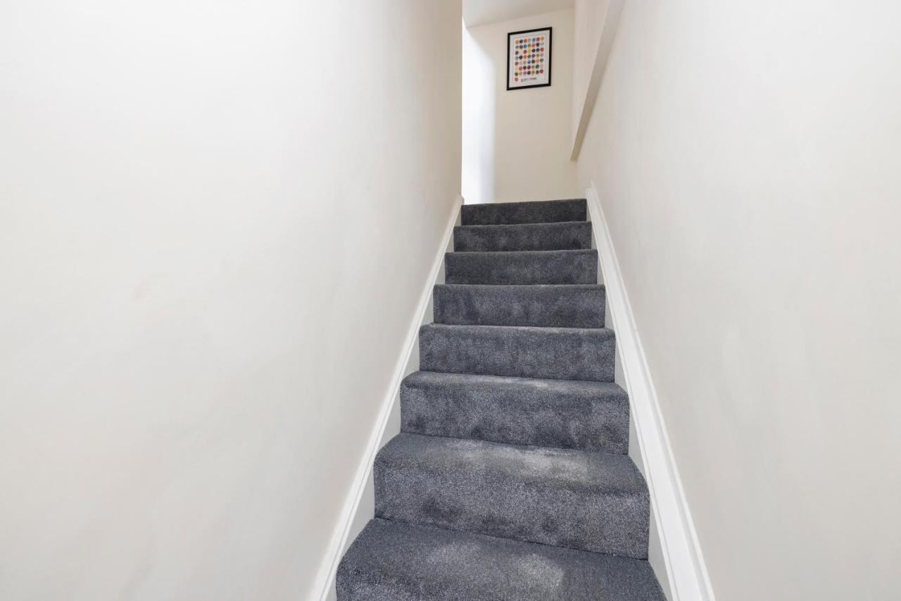2 Bedroom On High Street Peebles